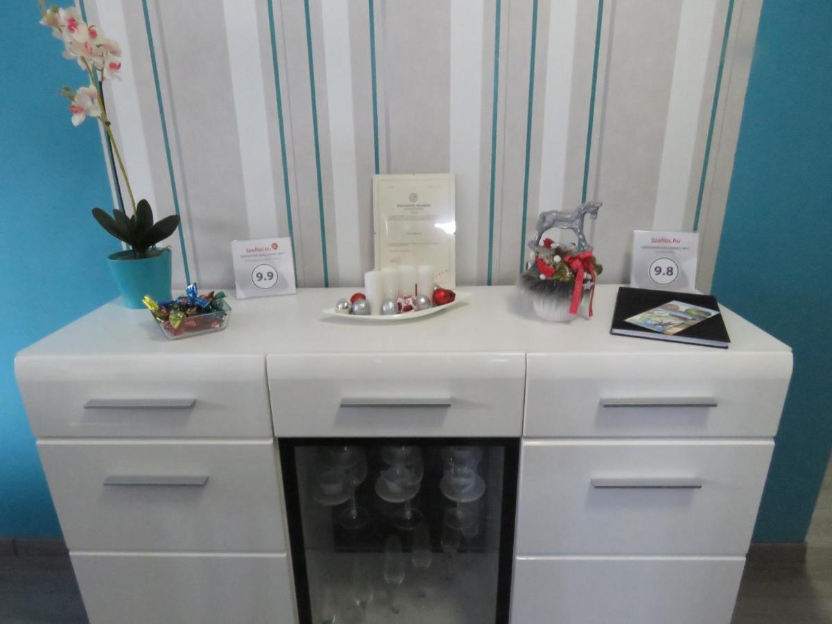 Szofi Apartman Hajduszoboszlo Bagian luar foto